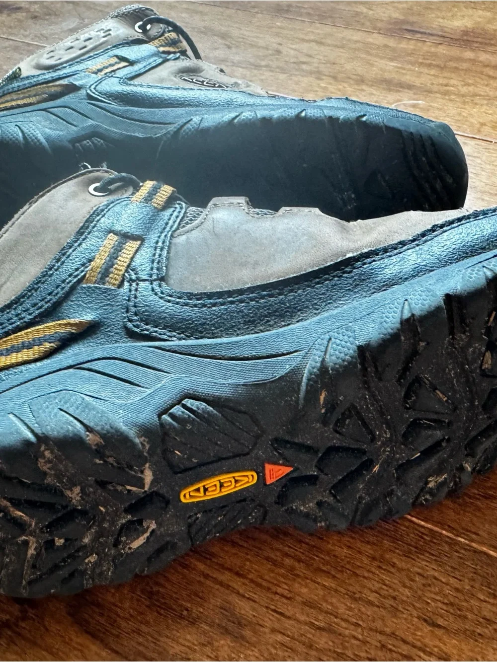 Keen Kids Trail Shoes - Great Condition!